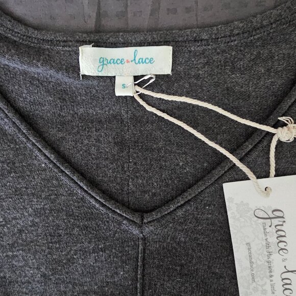 Grace and Lace Sweater V-Neck - Picture 3 of 6